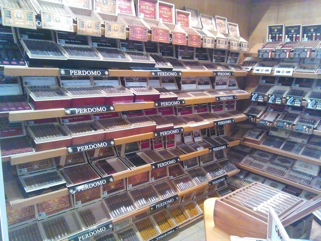 Club Humidor | 22806 US-281, San Antonio, TX 78258, USA | Phone: (210) 404-0707