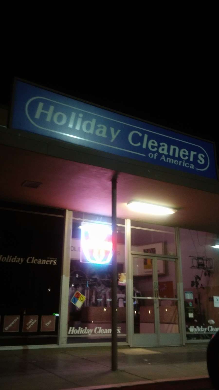 Holiday Cleaners | 657 El Camino Real, South San Francisco, CA 94080, USA | Phone: (650) 589-2312