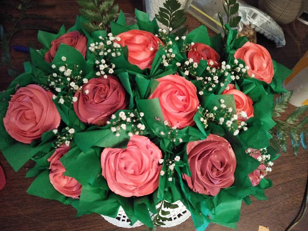 Valekas Cupcake Bouquets | 713 Ashford Oaks Dr, Altamonte Springs, FL 32714, USA | Phone: (864) 999-8201