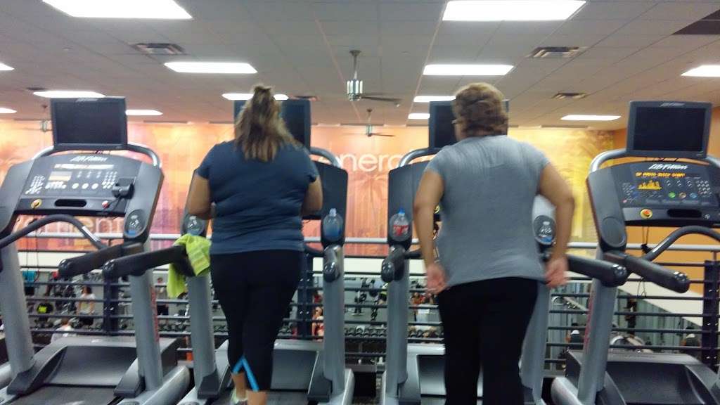 LA Fitness | 4412 N Shepherd Dr, Houston, TX 77018, USA | Phone: (713) 904-7543