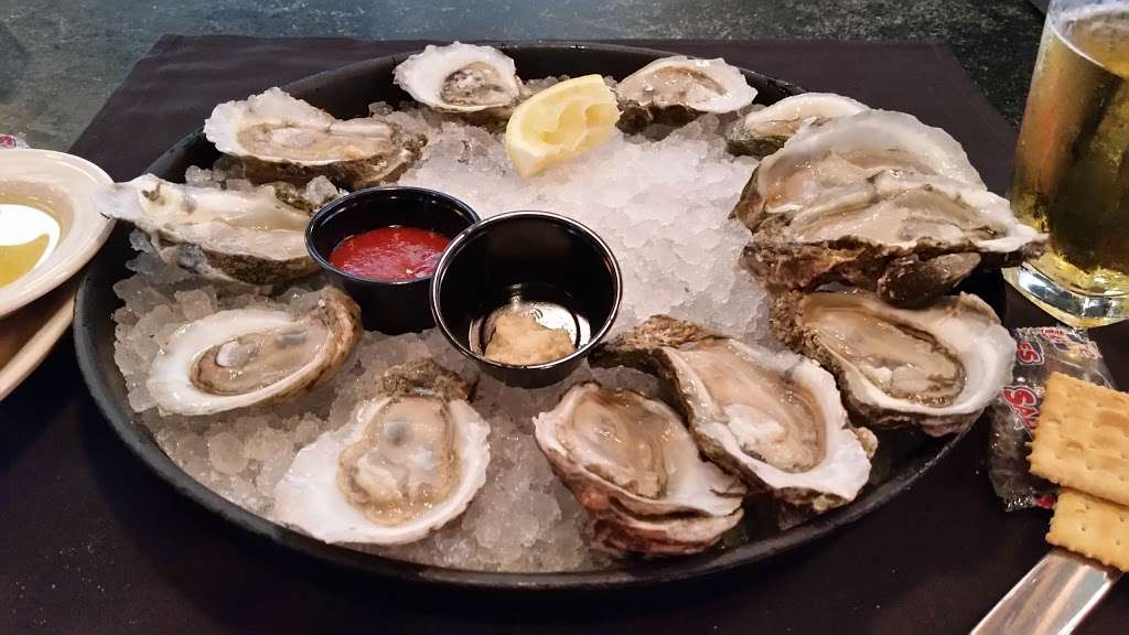 Tommys Seafood Restaurant & Oyster Bar | 2555 Bay Area Blvd, Houston, TX 77058 | Phone: (281) 480-2221