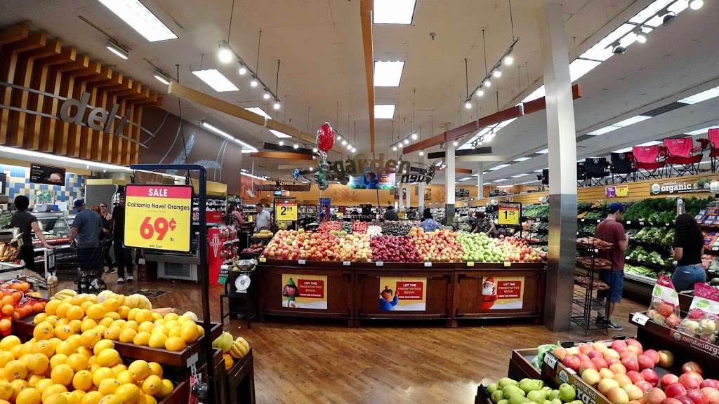 Ralphs | 7221 Woodman Ave, Van Nuys, CA 91405, USA | Phone: (818) 785-3126