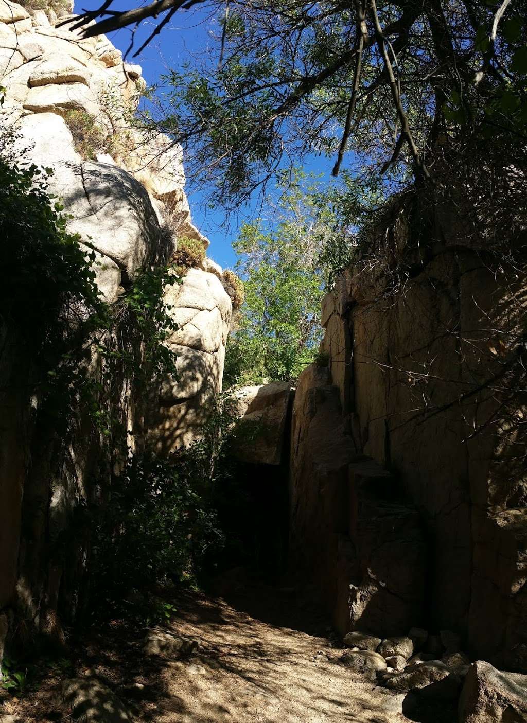 Arrastre Falls Kiosk | Apple Valley, CA 92308, USA