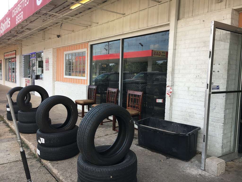 Professional Tires Shop | 913 Crabb River Rd, Richmond, TX 77469, USA | Phone: (713) 985-9408