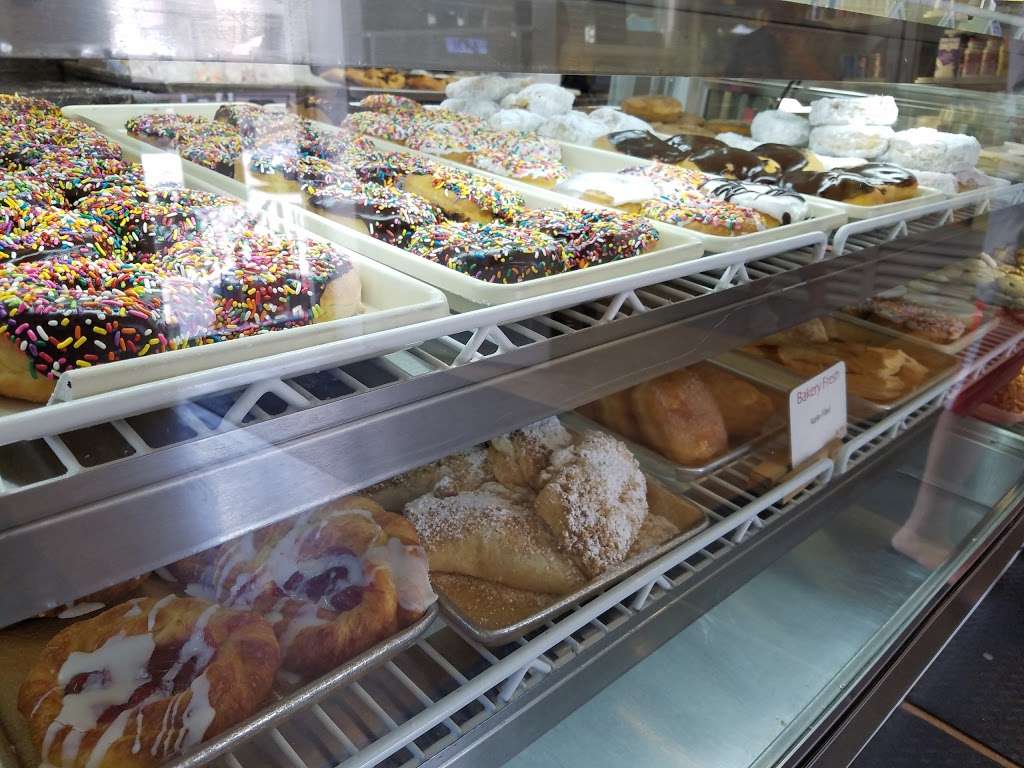 Ferraras Island Bakery | 2900 Long Beach Blvd, Ship Bottom, NJ 08008, USA | Phone: (609) 494-1919