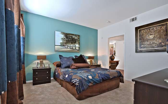 Arzano Apartments | 6275 Boulder Hwy, Las Vegas, NV 89122, USA | Phone: (702) 990-2644