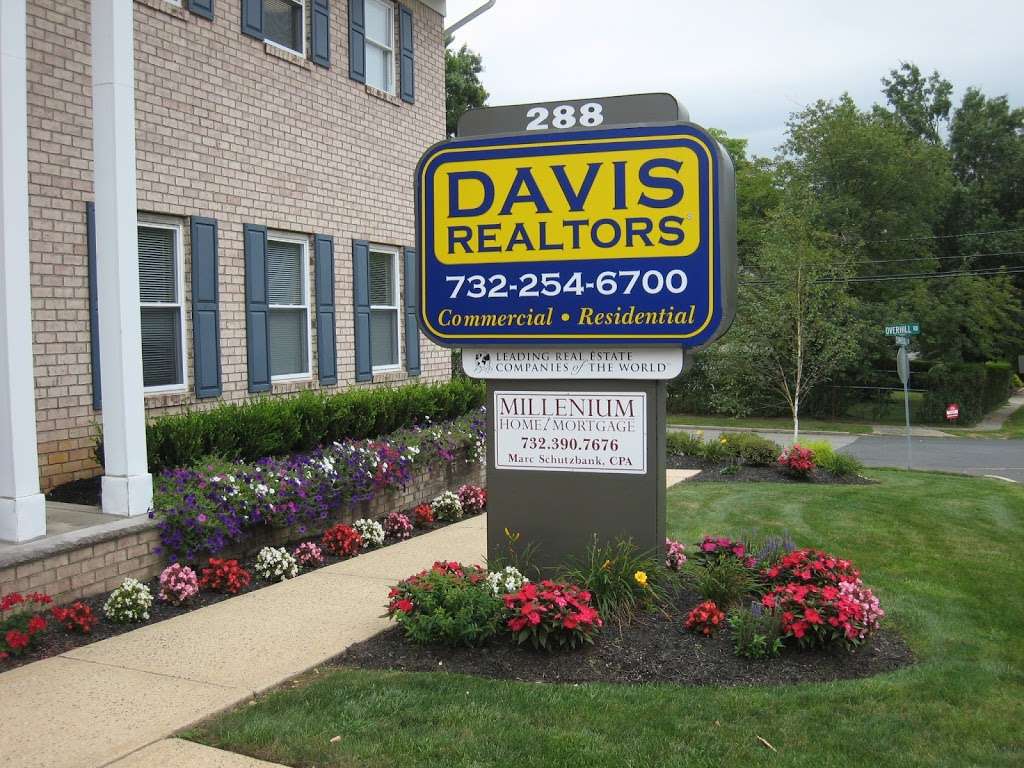 Davis Realtors | 288 Summerhill Rd, East Brunswick, NJ 08816, USA | Phone: (732) 254-6700