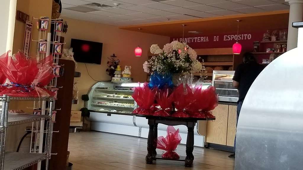 Esposito Baking Co. | 323 Main St, Saugus, MA 01906, USA | Phone: (781) 233-3320