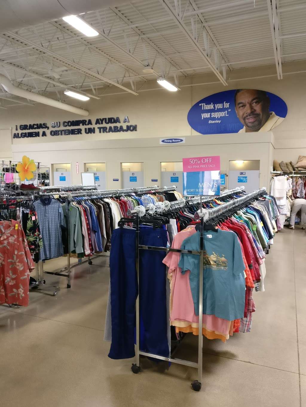 Goodwill Store & Donation Center | 761 S Midlothian Rd, Mundelein, IL 60060 | Phone: (847) 566-0636