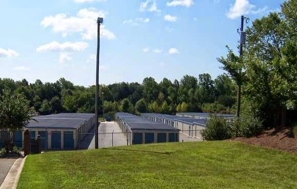 American Flag Self Storage | 5717 Inman Rd, Greensboro, NC 27410, USA | Phone: (336) 664-0710