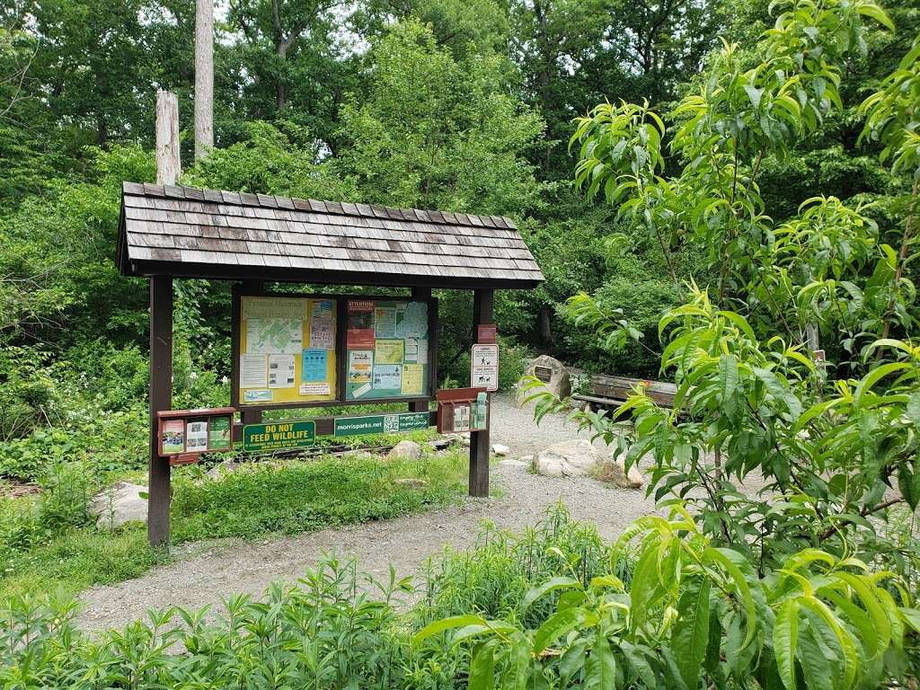 Pyramid Mountain Visitors Center | 472 Boonton Ave, Montville, NJ 07045, USA | Phone: (973) 334-3130