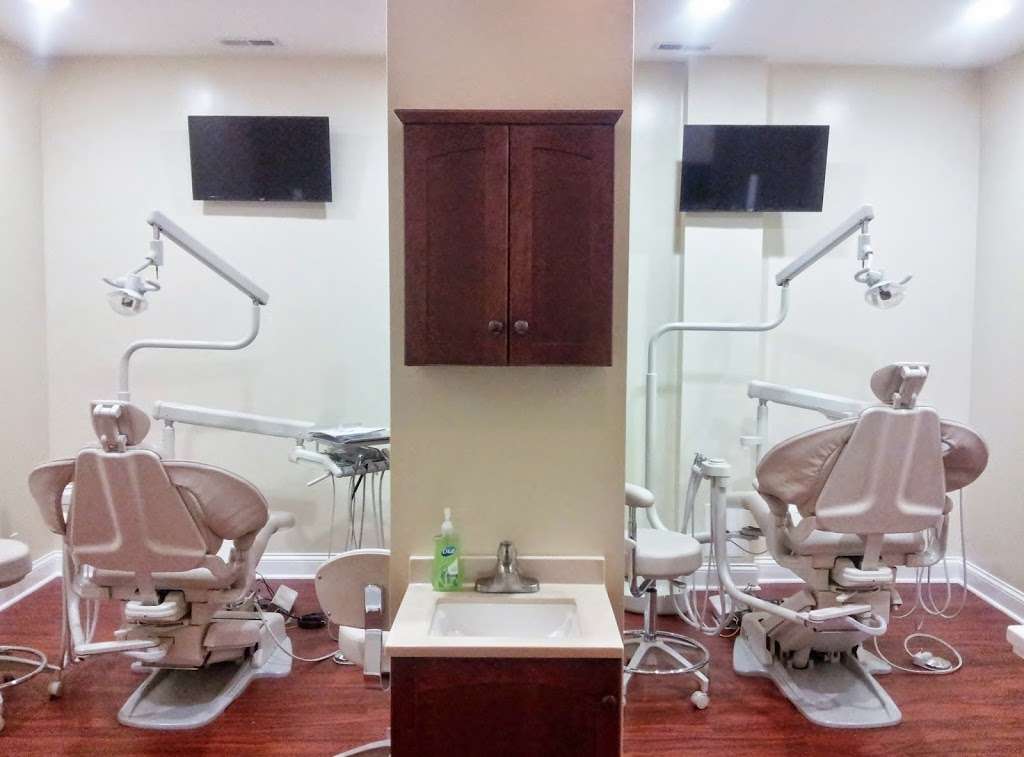 Comprehensive Dental & Implant Center | 7064 W Belmont Ave #1, Chicago, IL 60634, USA | Phone: (773) 840-0340