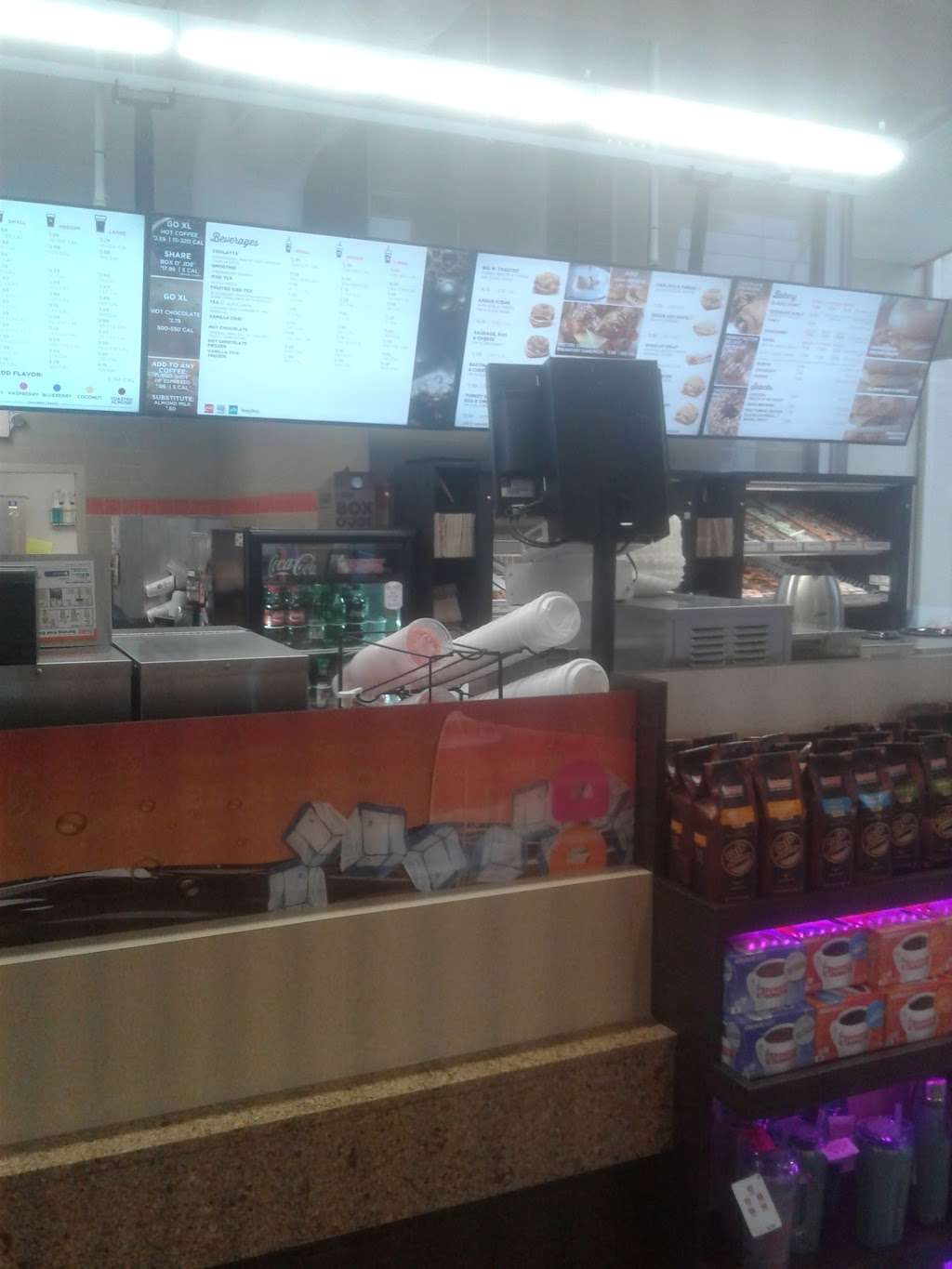 Dunkin Donuts | 588 Ocean Blvd, Long Branch, NJ 07740, USA | Phone: (732) 571-1015