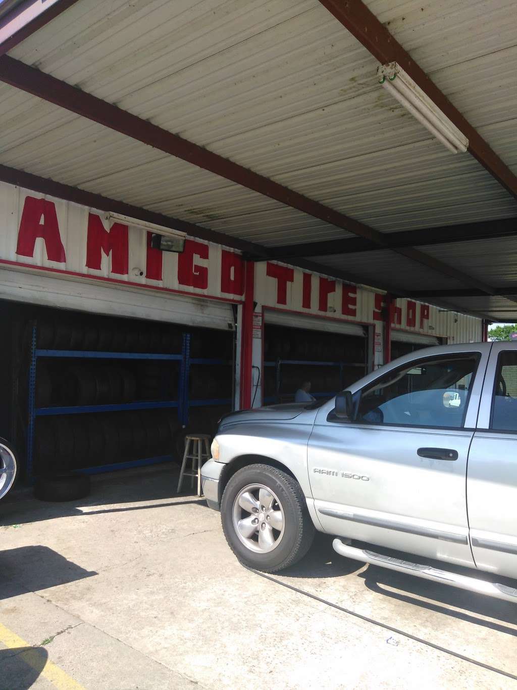 Amigos Tire Shop | 4225, 3519 Airport Blvd, Houston, TX 77051, USA | Phone: (713) 733-1095