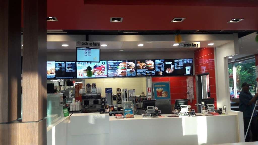 McDonalds | 4005 Elgin St, Houston, TX 77004, USA | Phone: (713) 747-1715