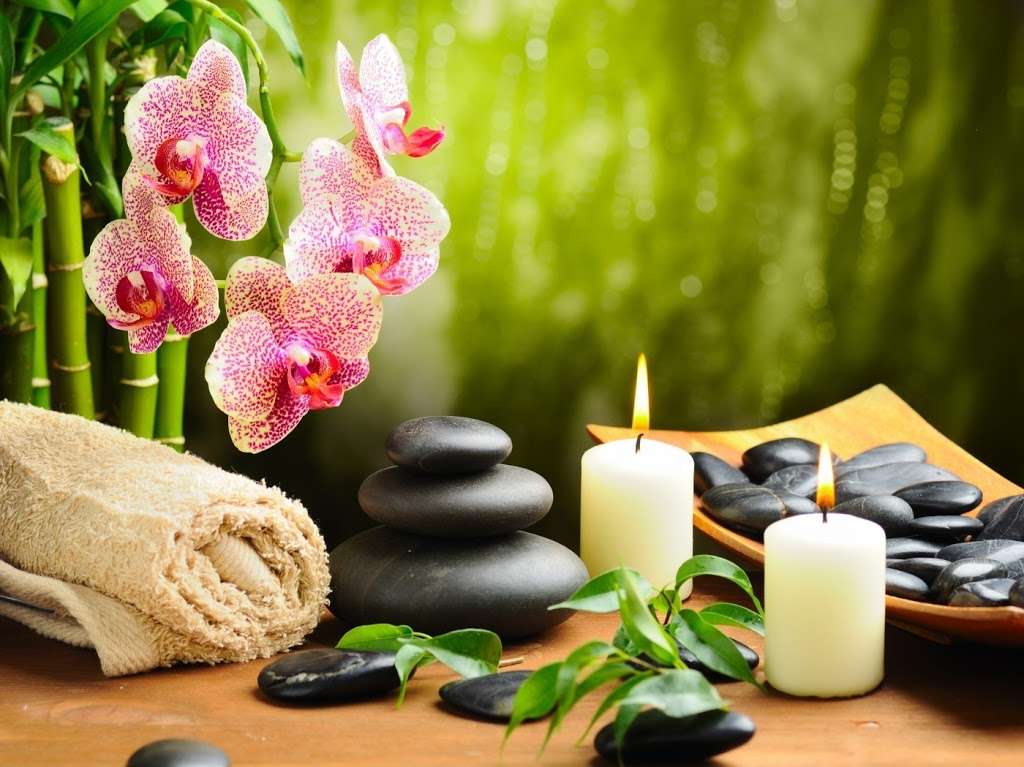 AMAZING MASSAGE & SPA | 8320 W Sunrise Blvd Suite107, Plantation, FL 33322 | Phone: (954) 990-8262