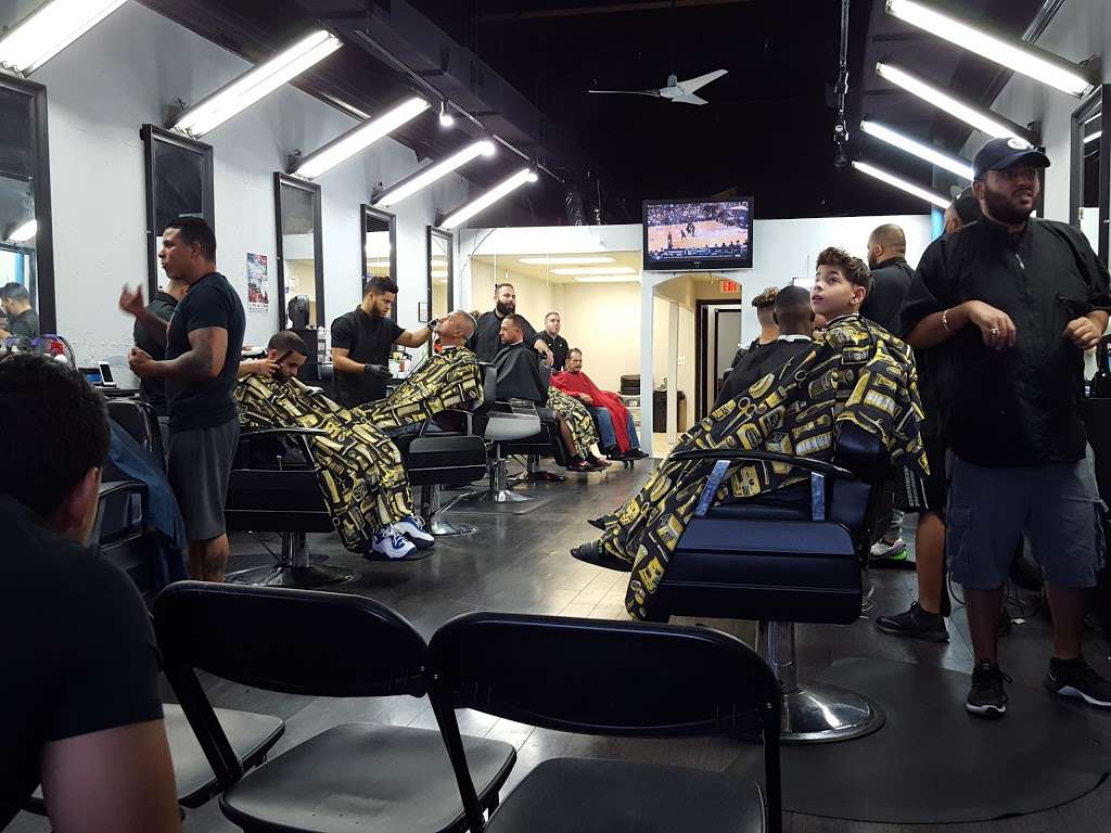 Barbershop | 2102 E Osceola Pkwy, Buena Ventura Lakes, FL 34743 | Phone: (407) 738-6468