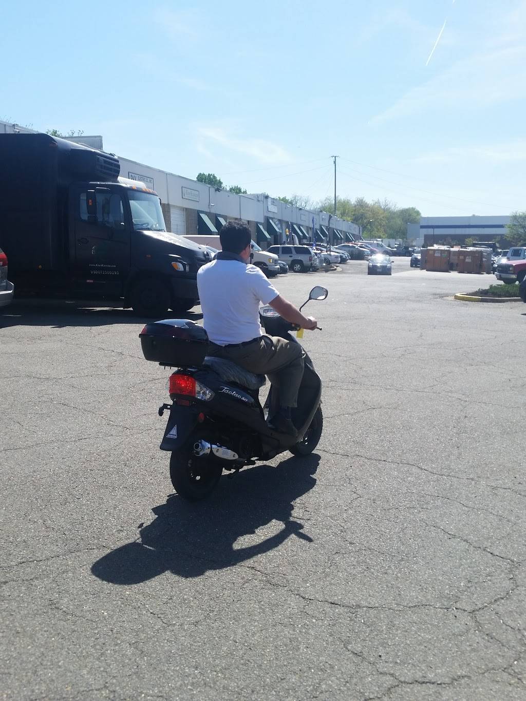 H P Mopeds | 4540 Eisenhower Ave, Alexandria, VA 22304 | Phone: (703) 751-6411