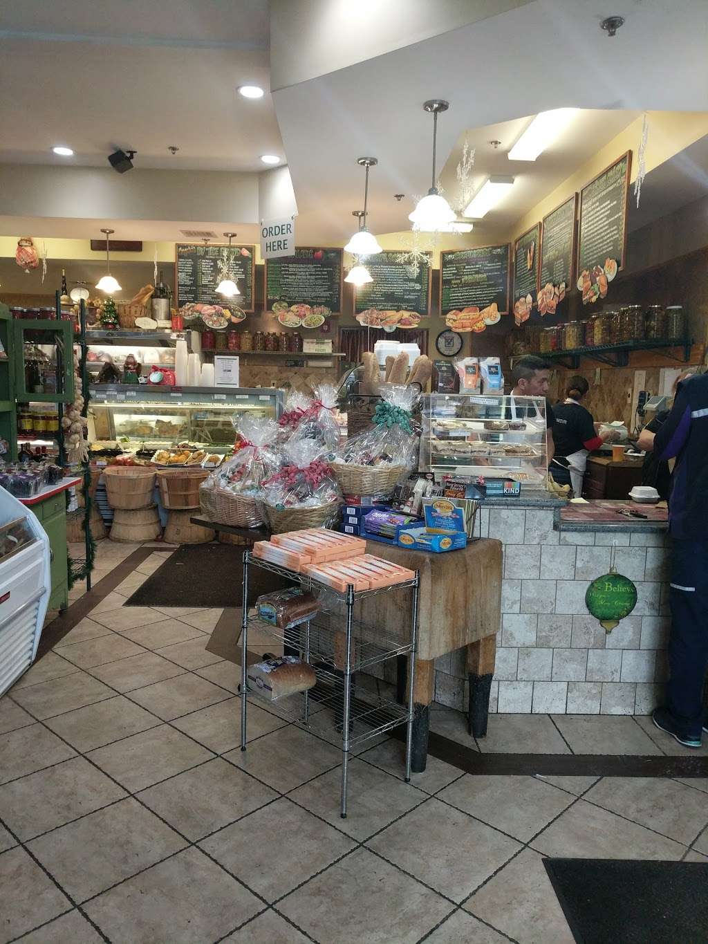 Angelos Deli | 2 Ridgedale Ave W, East Hanover, NJ 07936, USA | Phone: (973) 887-2316