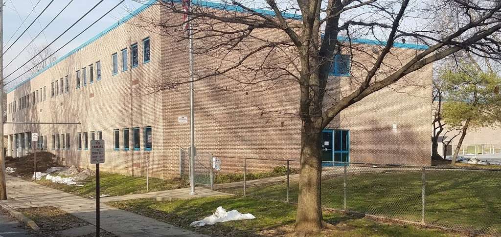 H C Burgard Elementary School | 111 S Penn St, Manheim, PA 17545, USA | Phone: (717) 665-8900