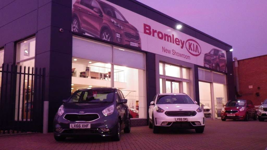 Bromley Kia Chinese Garage 2a Stone Park Ave, Beckenham BR3 3LS, UK