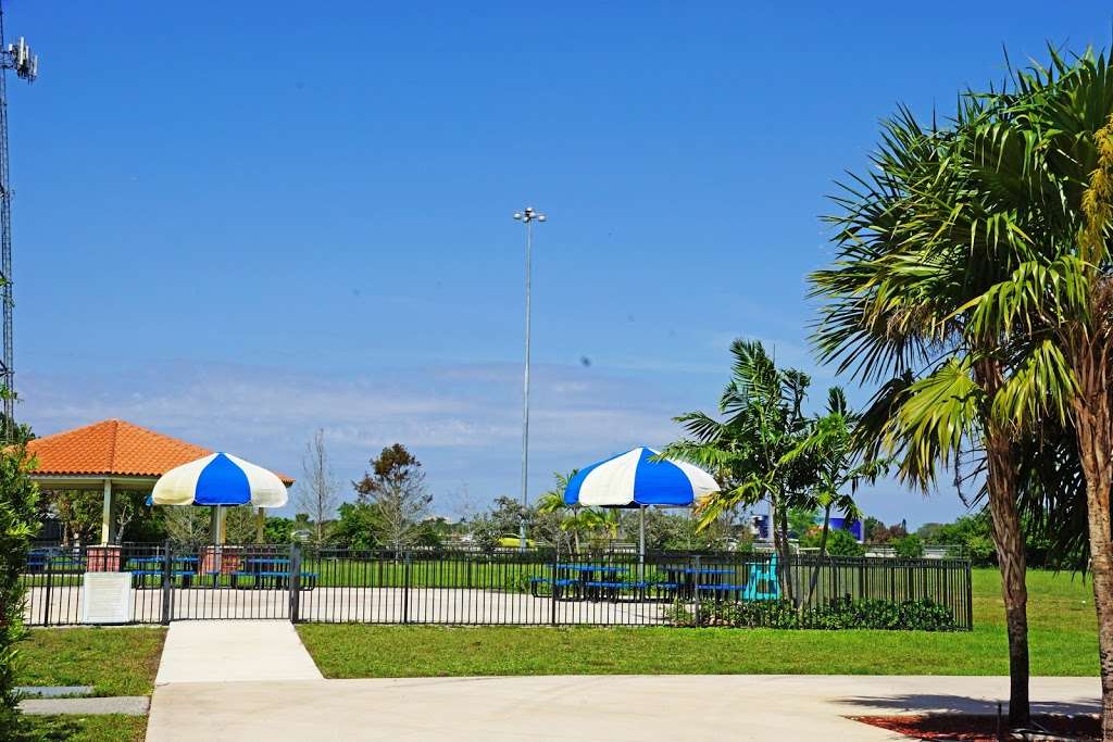 Vizcaya Park | 14200 SW 55th St, Miramar, FL 33027 | Phone: (954) 883-6800