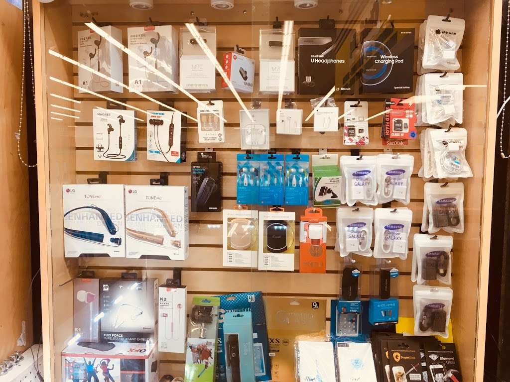 IFix Cell | Inside Food Town, 5 Uvalde Rd, Houston, TX 77015, USA | Phone: (346) 814-0786