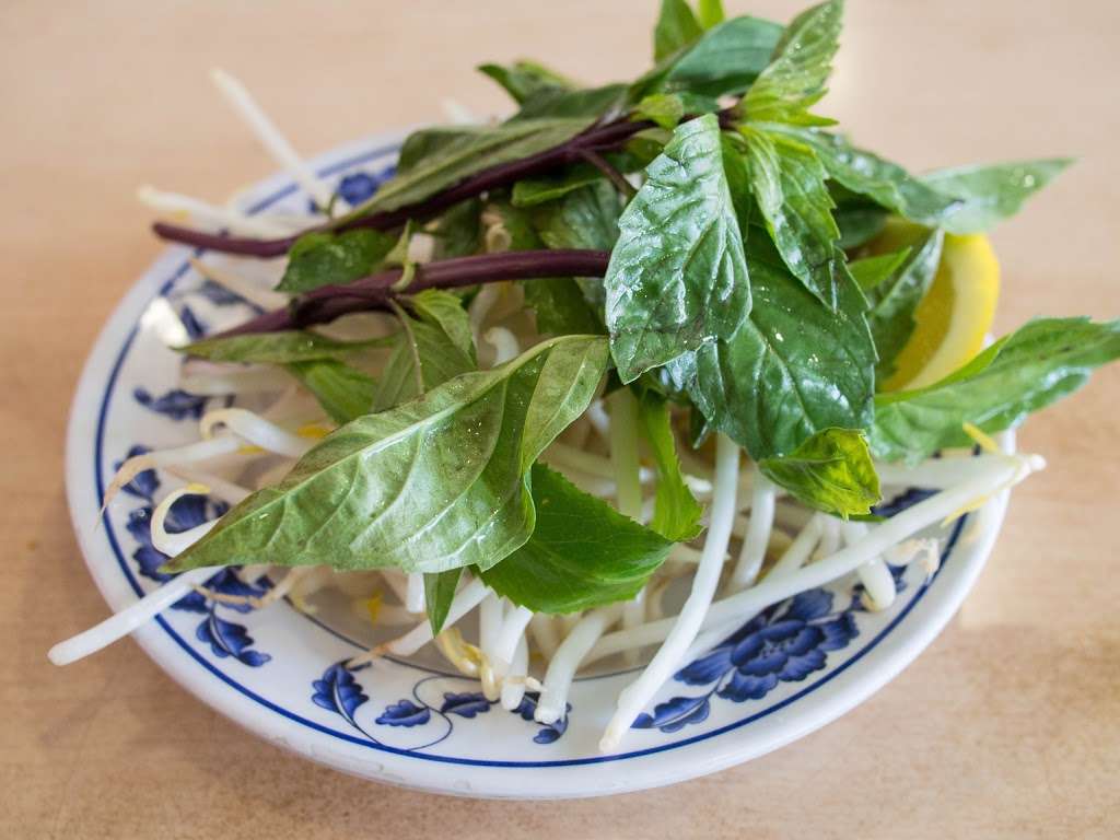 Pho Nguyen Restaurant | 275 W Calaveras Blvd, Milpitas, CA 95035, USA | Phone: (408) 945-5909