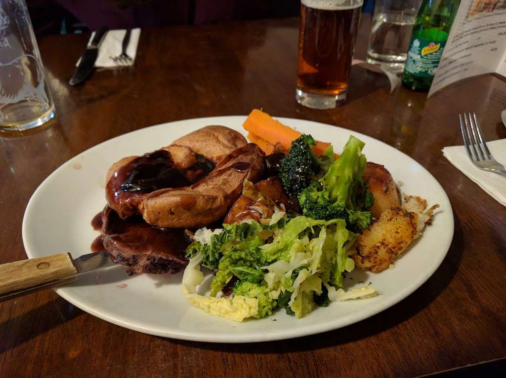 The Five Bells | Church Rd, Chelsfield, Orpington BR6 7RE, UK | Phone: 01689 821044