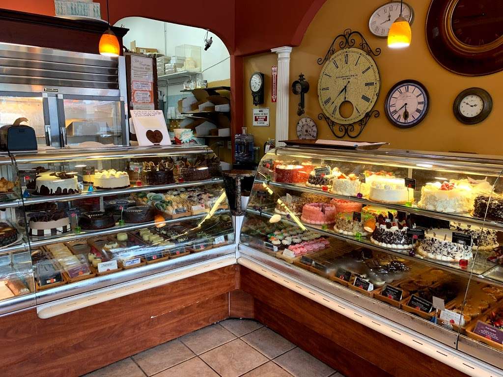 La Patisserie Bakery | 19758 Stevens Creek Blvd, Cupertino, CA 95014 | Phone: (408) 446-4744