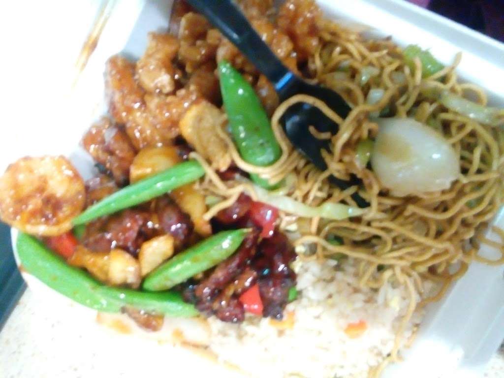 Panda Express | 10923 Atlantic Ave, Lynwood, CA 90262, USA | Phone: (310) 608-2930