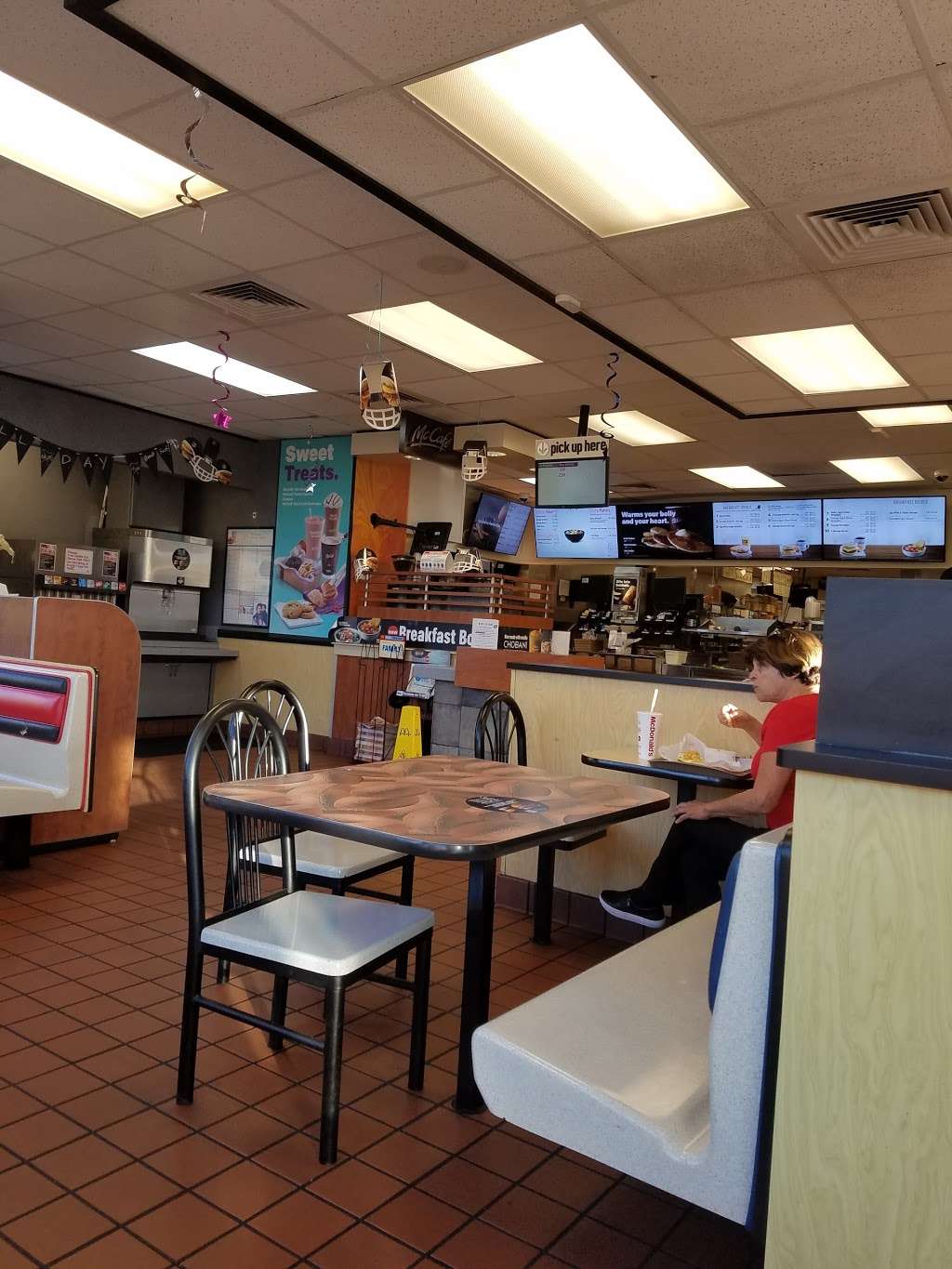 McDonalds | 2482 Northside Dr, San Diego, CA 92108, USA | Phone: (619) 282-2412