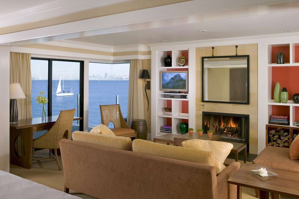 The Inn Above Tide | 30 El Portal, Sausalito, CA 94965, USA | Phone: (415) 332-9535