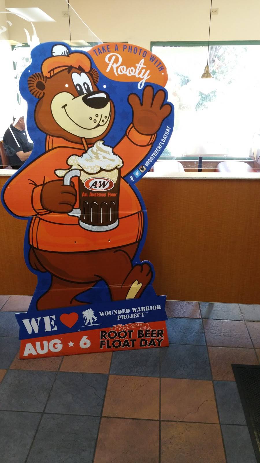 A&W Restaurant | 812 Westacre Rd, West Sacramento, CA 95691, USA | Phone: (916) 371-0570