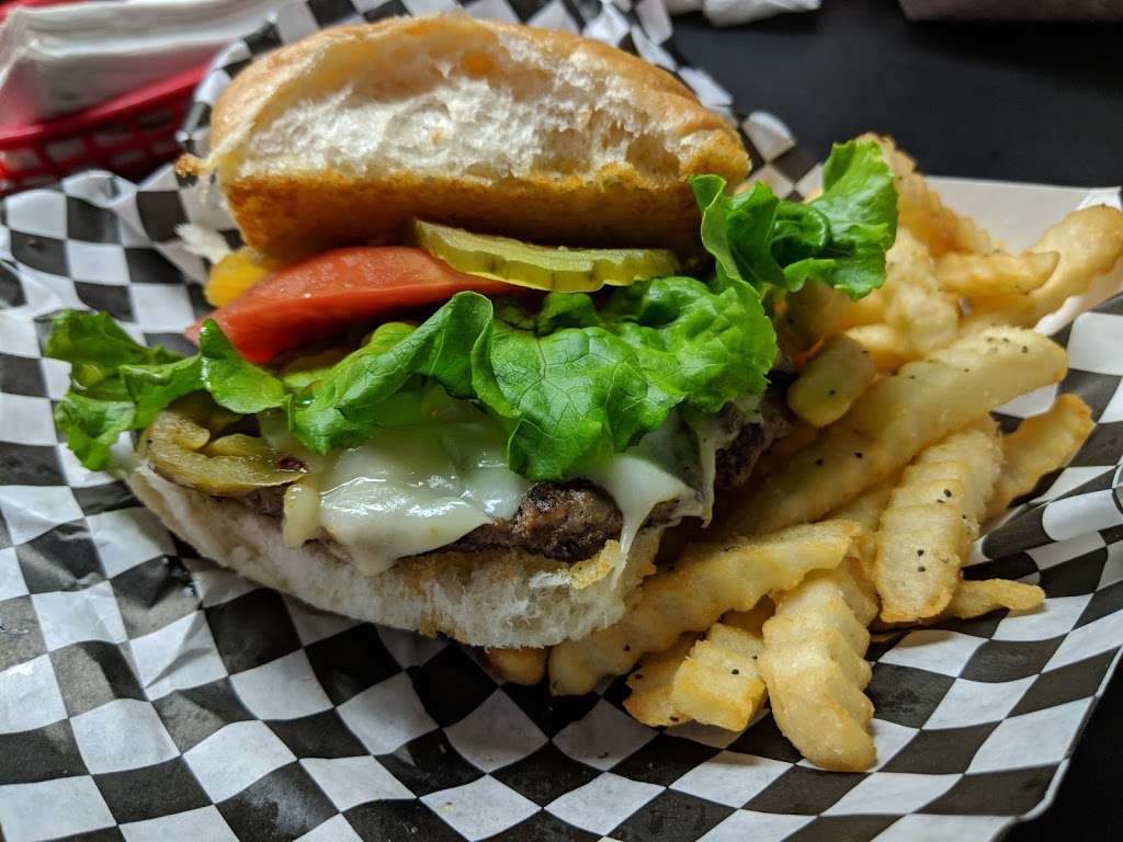 Papas Burgers | 709 West Old, W US Hwy 90, San Antonio, TX 78227 | Phone: (210) 336-7743