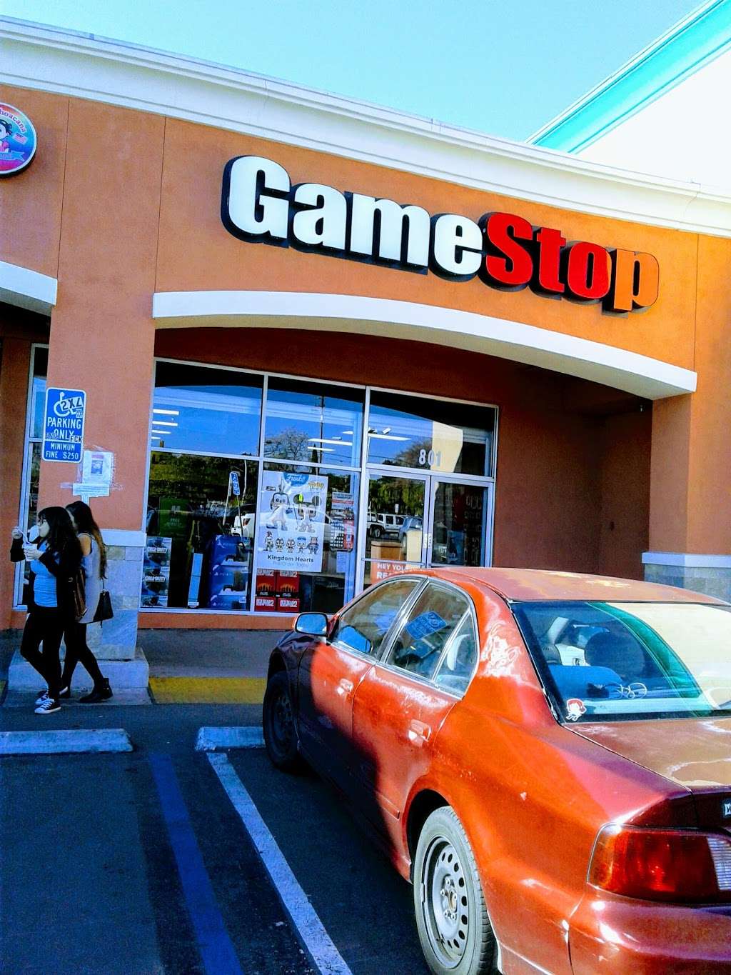 GameStop | 801 S Workman St, San Fernando, CA 91340, USA | Phone: (818) 365-6714