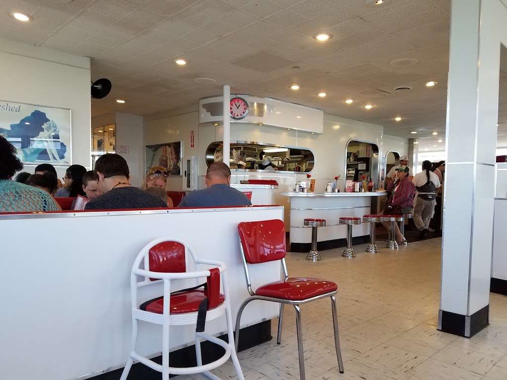 Rubys Diner | 1 Oceanside Pier #1, Oceanside, CA 92054 | Phone: (760) 433-7829