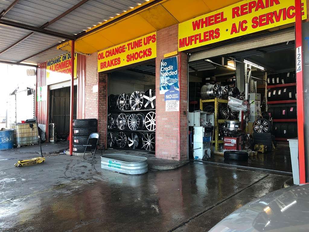 A1-Tires&wheels auto services | 1224 E Ledbetter Dr, Dallas, TX 75216, USA | Phone: (214) 374-1744