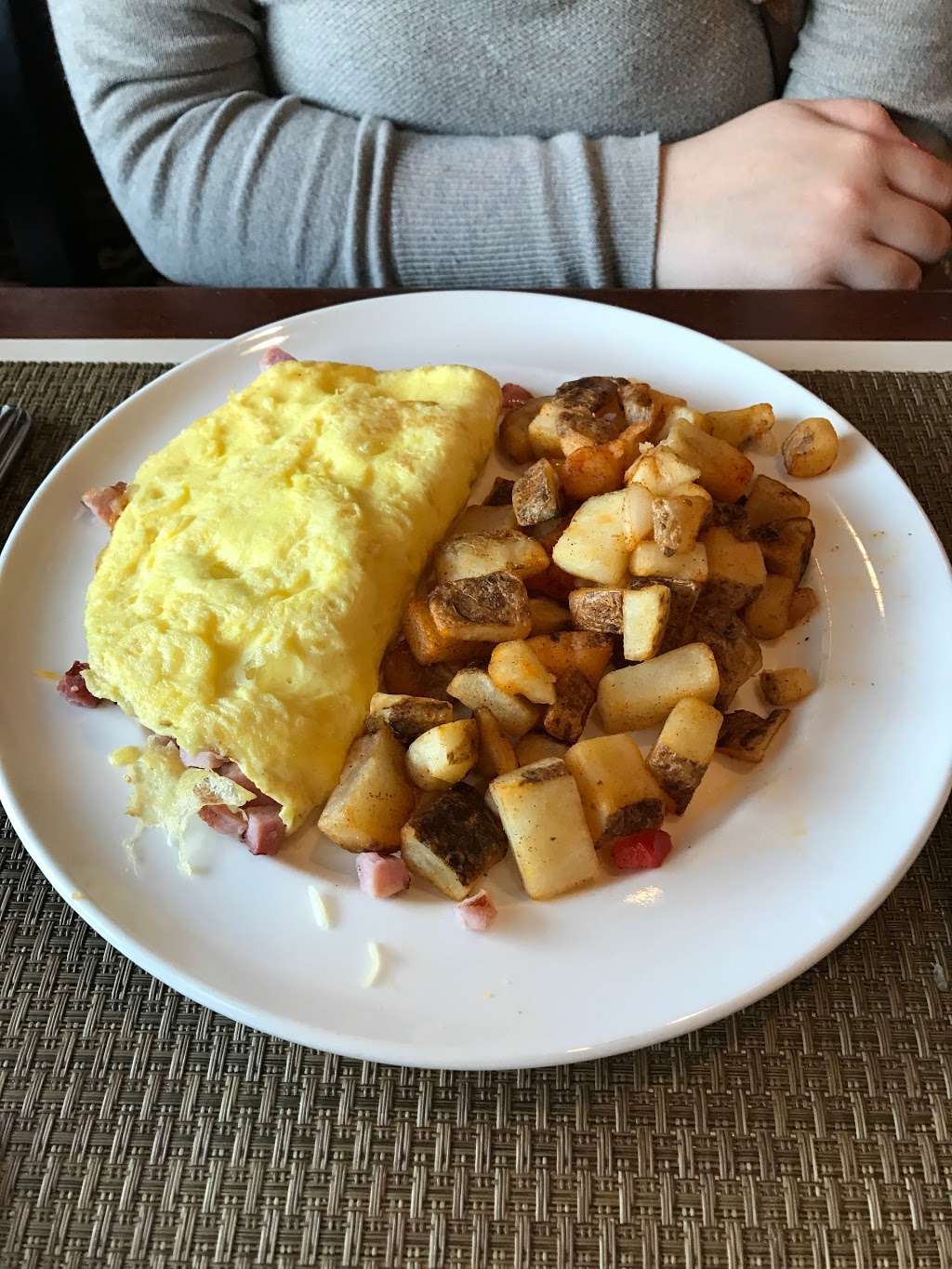 32 Palm | 3200 Baltimore Ave, Ocean City, MD 21842, USA | Phone: (410) 289-2525