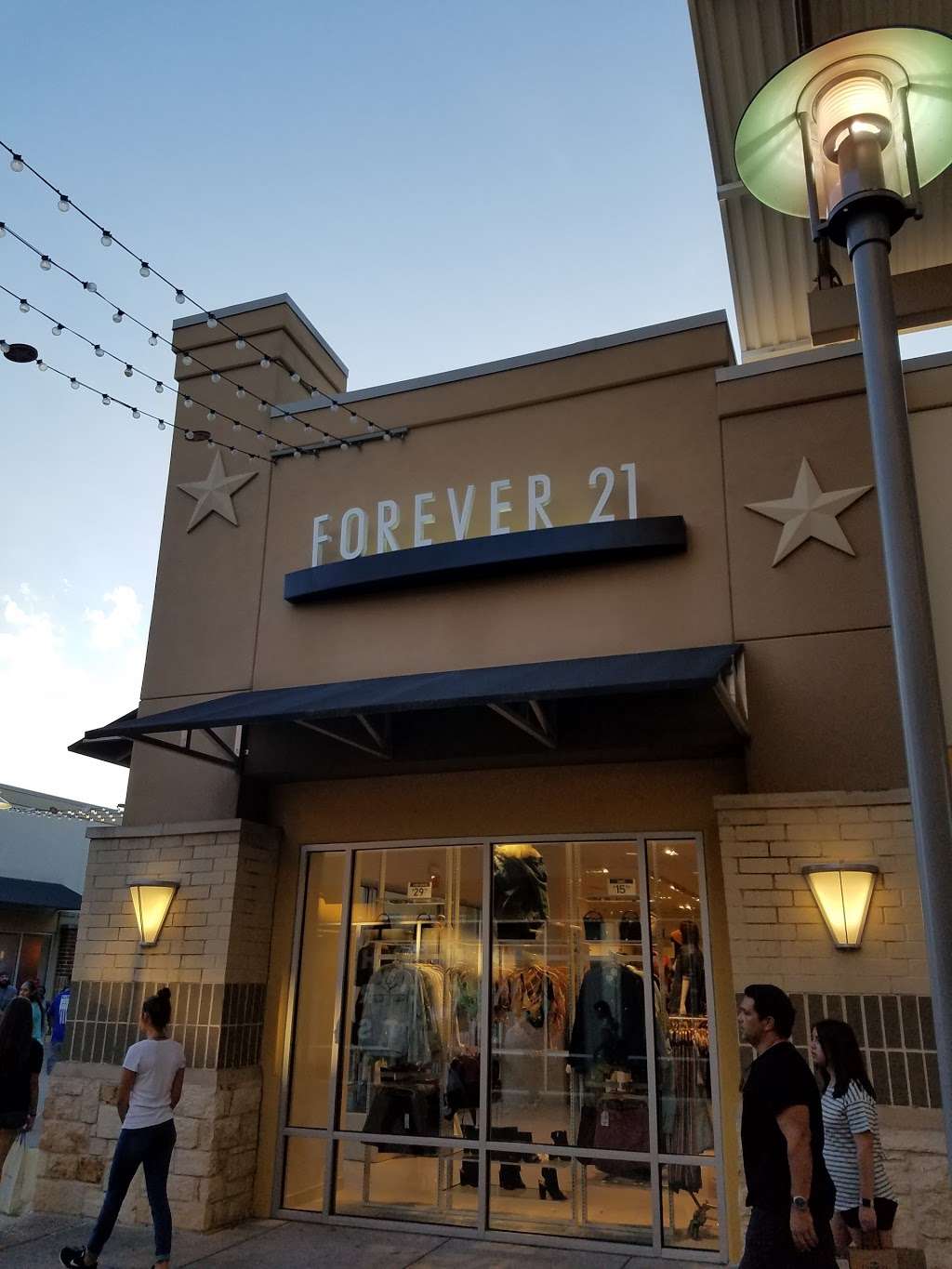 Forever 21 | 29300 Hempstead Rd #882, Cypress, TX 77433, USA | Phone: (281) 256-6390