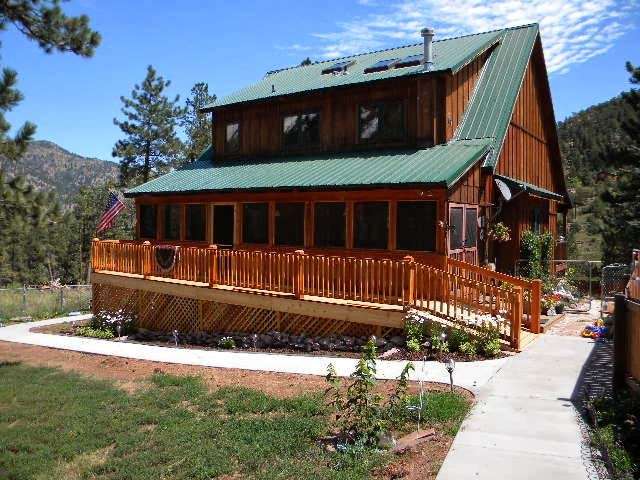 Little Elk Meadows Lodge Bed and Breakfast | 12307 US-36, Lyons, CO 80540, USA | Phone: (303) 823-6161
