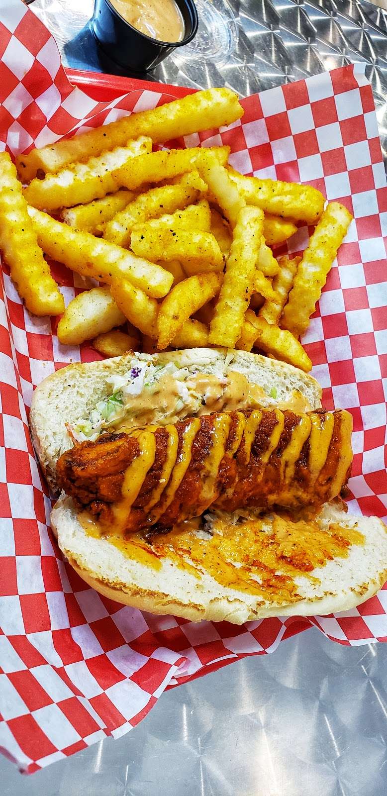 The Kluckin’ Chicken | 13328 Burbank Blvd, Sherman Oaks, CA 91401, USA | Phone: (818) 582-3222