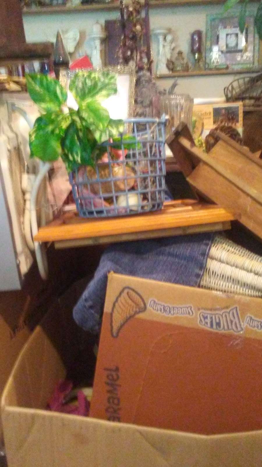 Yard Art | 6340 E Square 252, Edinburgh, IN 46124, USA