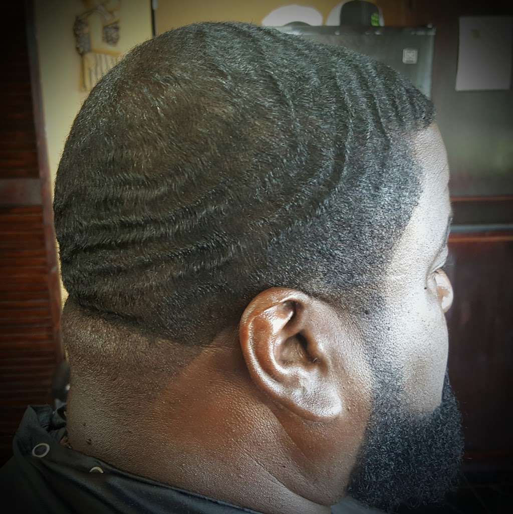 Cuttin-Up | 1713 N Tamarind Ave, West Palm Beach, FL 33407, USA | Phone: (561) 366-9466