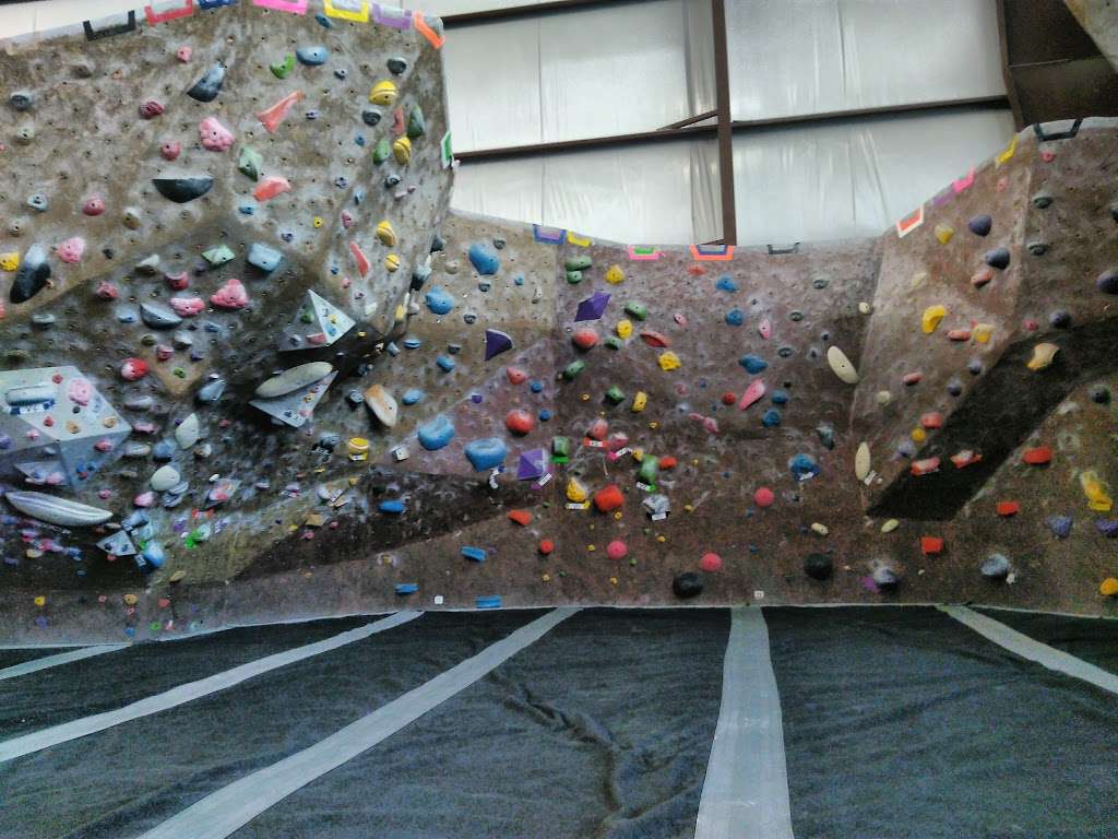 Planet Granite Sunnyvale | 815 Stewart Dr, Sunnyvale, CA 94085, USA | Phone: (408) 991-9090