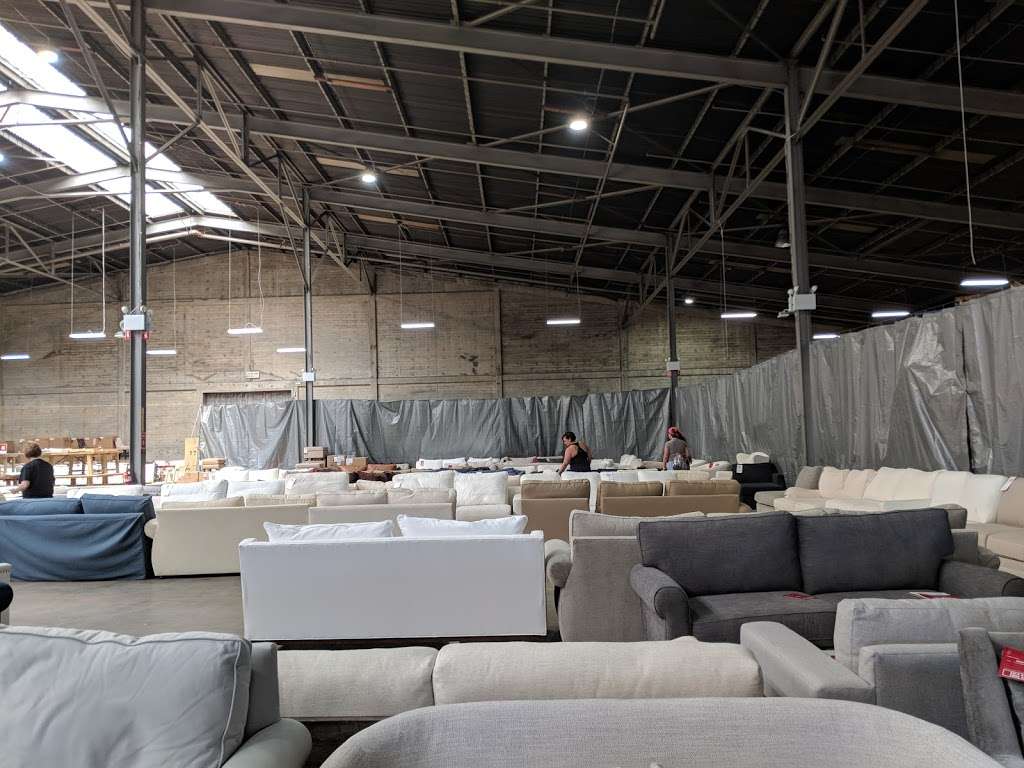 Pottery Barn Outlet Furniture Store 1680 Viking St Bldg 169