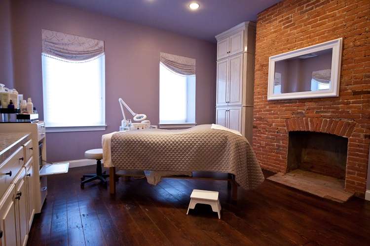 Lords & Ladies Salon and Medical Spa - Sinking Spring | 4912 Penn Ave, Sinking Spring, PA 19608, USA | Phone: (844) 725-6655