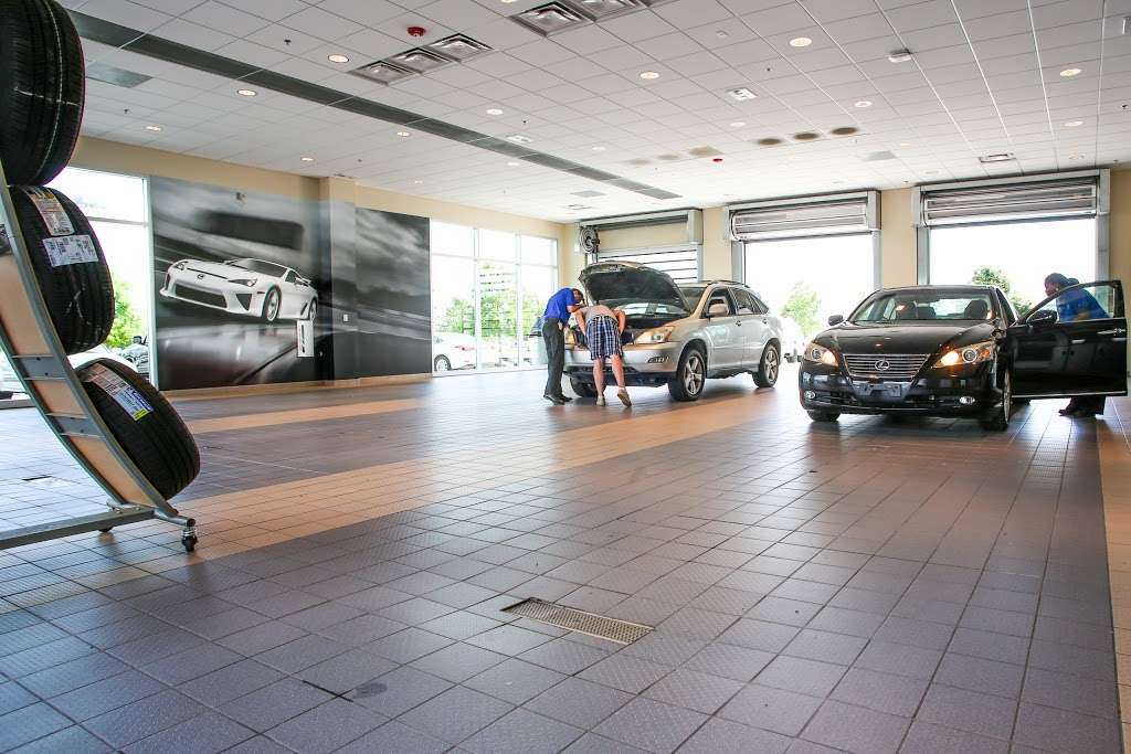 Hendrick Lexus Northlake | 10830 Northlake Auto Plaza Blvd, Charlotte, NC 28269, USA | Phone: (704) 771-1905