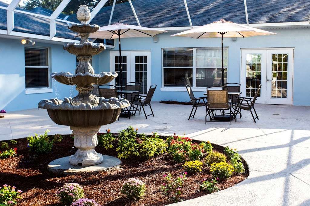 Magnolia Manor Assisted Living | 252 Forest Lake Blvd, Daytona Beach, FL 32119, USA | Phone: (386) 760-7174