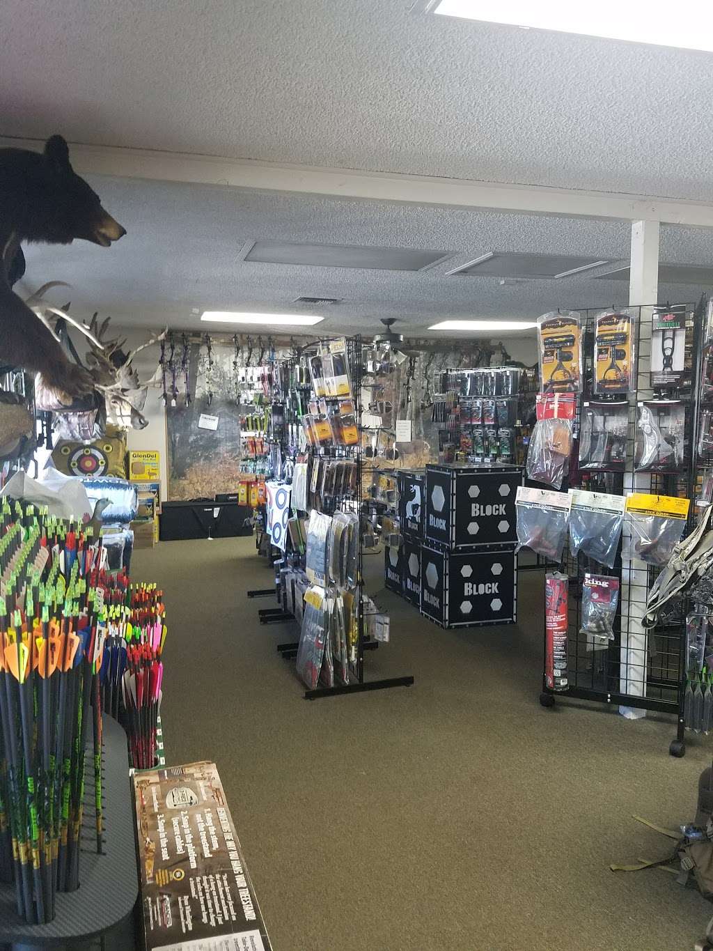 Bow N Arrow Shop | 9748 Los Coches Rd #5, Lakeside, CA 92040, USA | Phone: (619) 443-5488